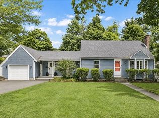 17 Hale Rd, East Walpole, MA 02032
