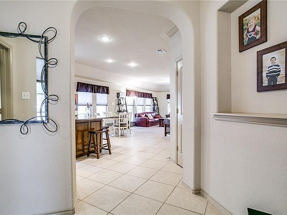 5th image of 5048 Harney Dr