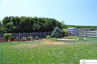 3rd image of 21925 Hilltop Ave