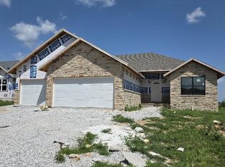 965 S Pindall Lane, Nixa, MO 65714