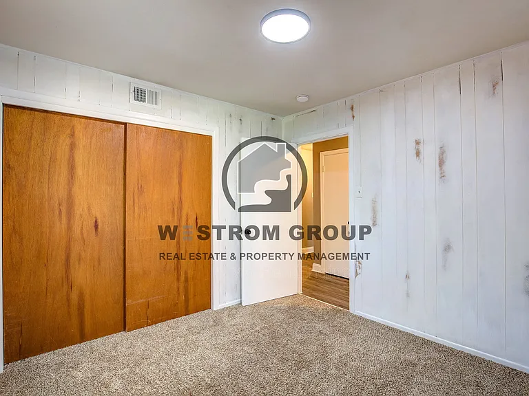 1308 Marshalldale Dr — Photo 16