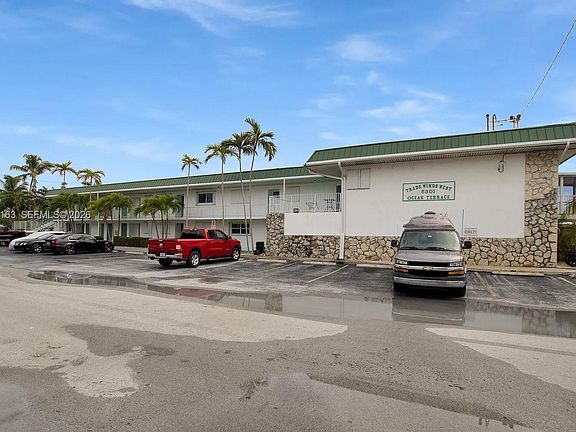 3rd image of 5301 Ocean Ter APT 1