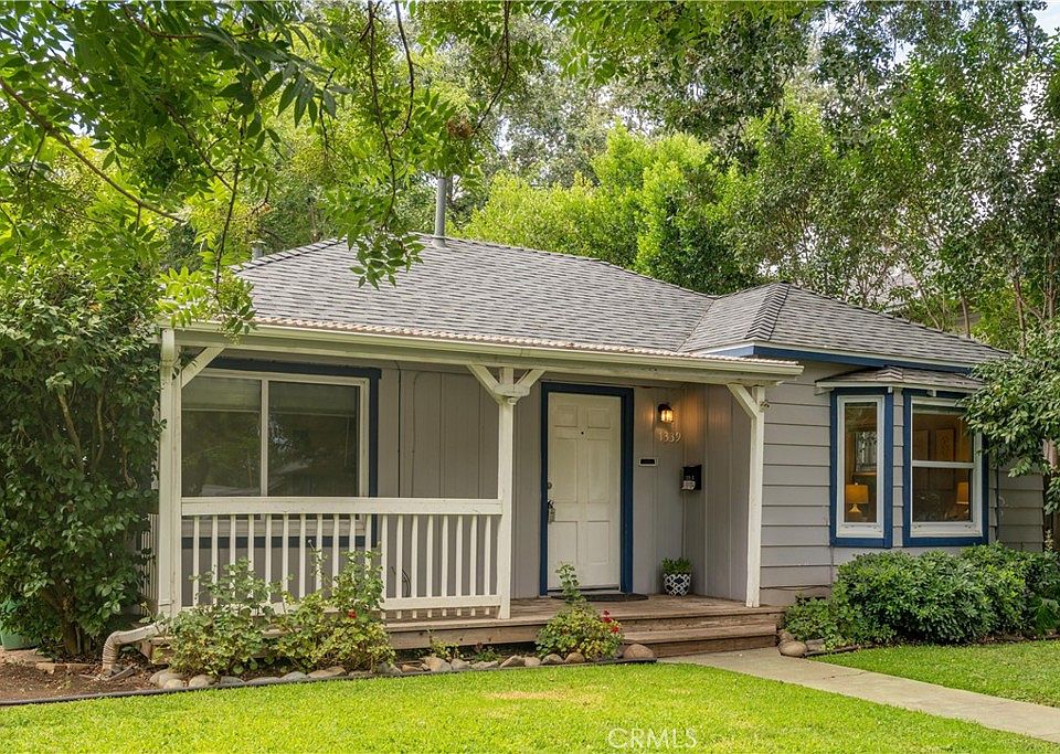 1st image of 1339 Laburnum Ave