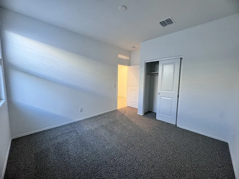 1137 W Chimes Tower Dr — Photo 30