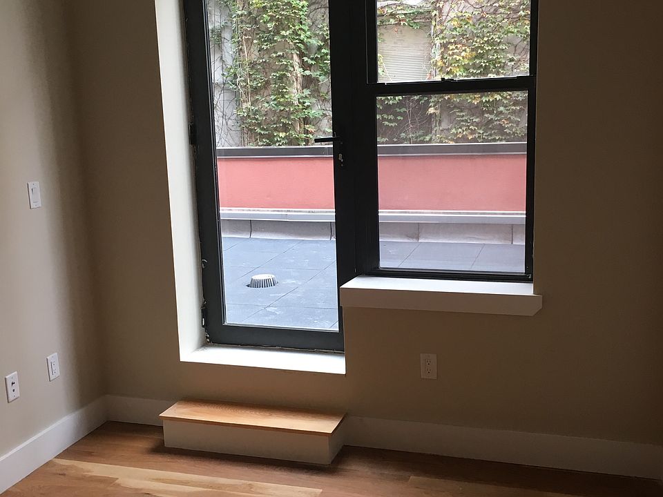 1st image of 595 Myrtle Ave #2NDFLB