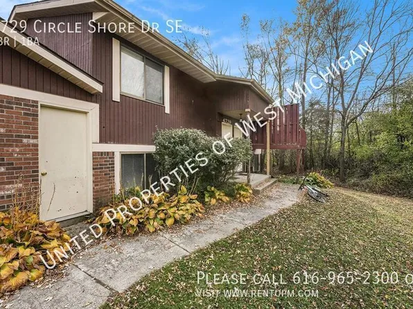 4729 Circle Shore Dr SE, Kentwood, MI 49508