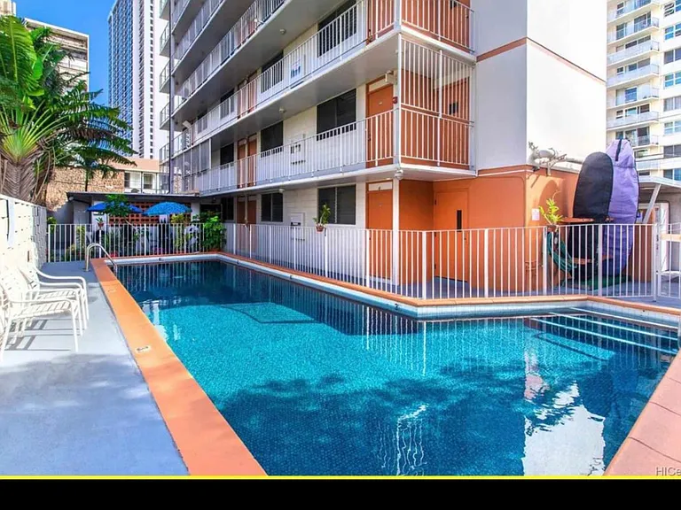 236 Liliuokalani Ave #802 — Photo 17