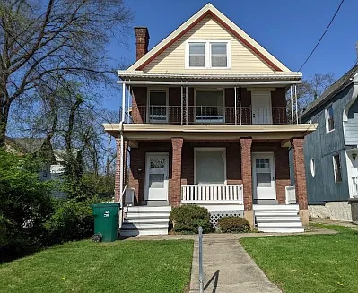 3513 Hudson Avenue Unit 1 — Photo 1