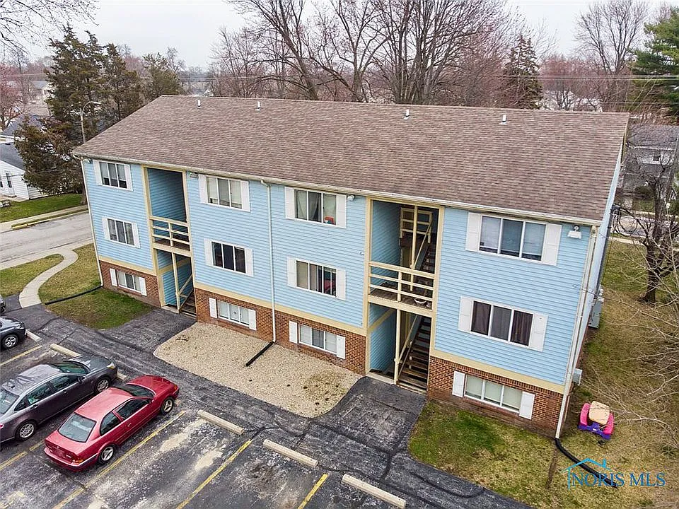 854 8th St #1