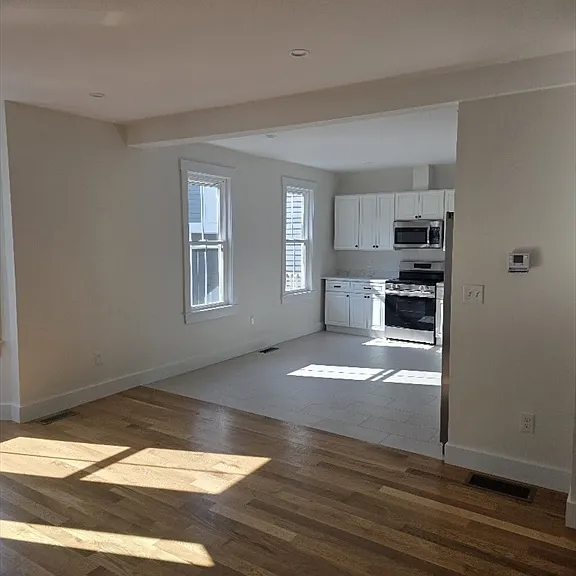 258 Main St #1 — Photo 7