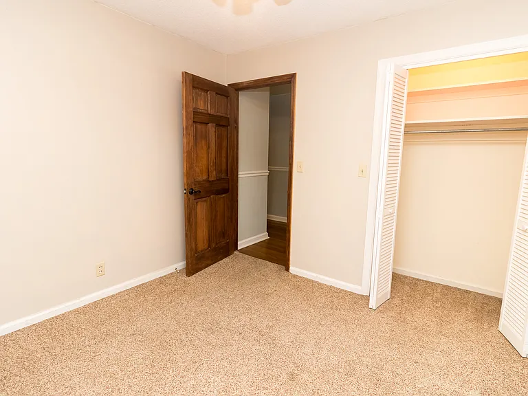 917 Brynwood Dr — Photo 22