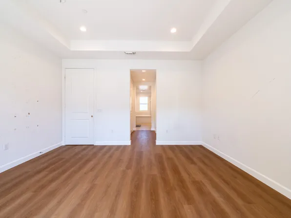 172 Follyhatch, Irvine, CA 92618