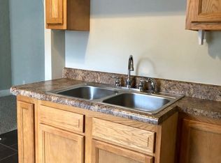 230 W Lawrence Ave APT B, Springfield, IL 62704