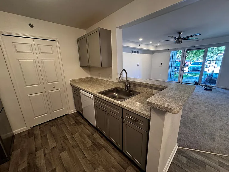 14107 Pinehurst Ln — Photo 14