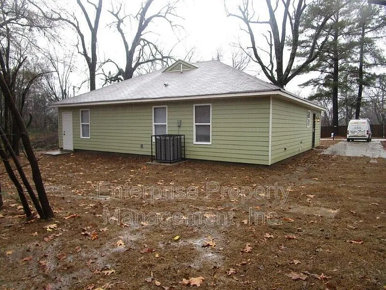 3490 Ardmore St — Photo 25