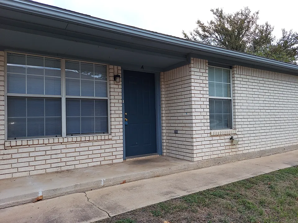406 Avenue S #B