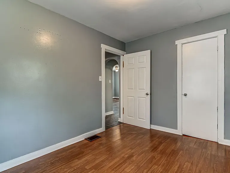 759 E Lawrence St — Photo 26