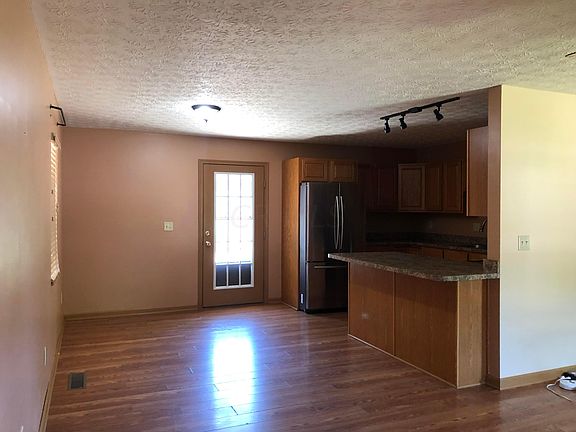 3rd image of 7415 Marlan Ave