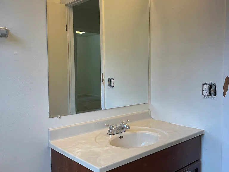 6214 Raymond Rd — Photo 21