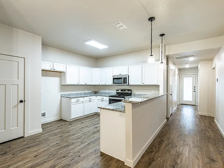 5521 121st St #B — Photo 18