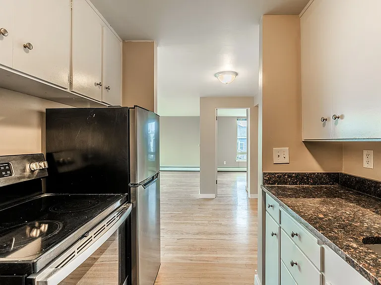 Lake Terrace — Photo 16