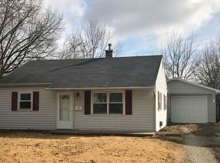 253 Winding Ln, Rantoul, IL 61866