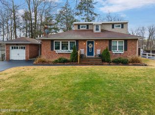 129 Barclay Ln, Saugerties, NY 12477