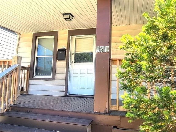 3rd image of 4211 Storer Ave