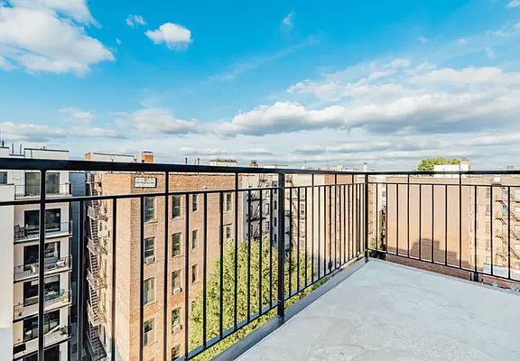 5th image of 520 Parkside Ave #5F