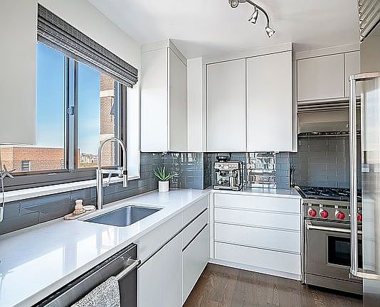 5th image of 50 E 89th St #22F