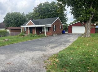 121 N Shadylane Dr, East Liverpool, OH 43920