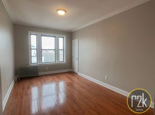 3163 33rd St APT 16, Astoria, NY 11106