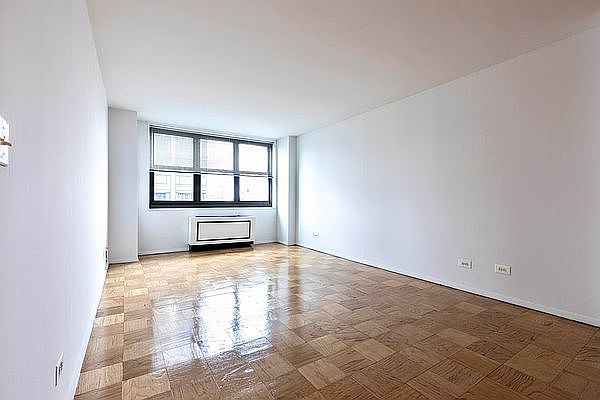 1st image of 200 E 72nd St APT 11K