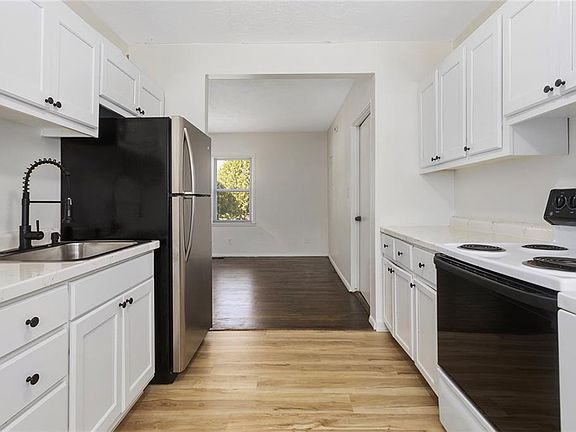 4th image of 731 W 25th St