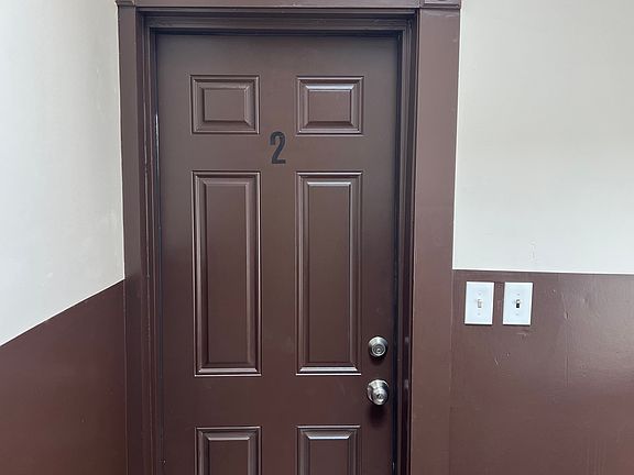 3rd image of 447 Westside Ave #2