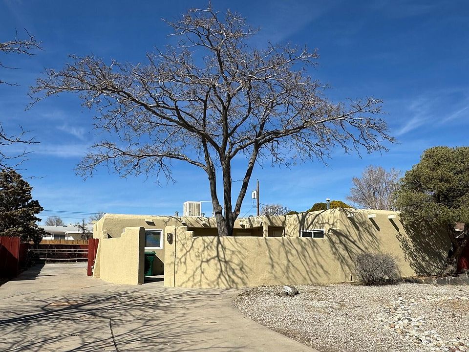 1st image of 5813 Avenida La Barranca NW