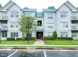12481 Hayes Ct UNIT 101, Fairfax, VA 22033