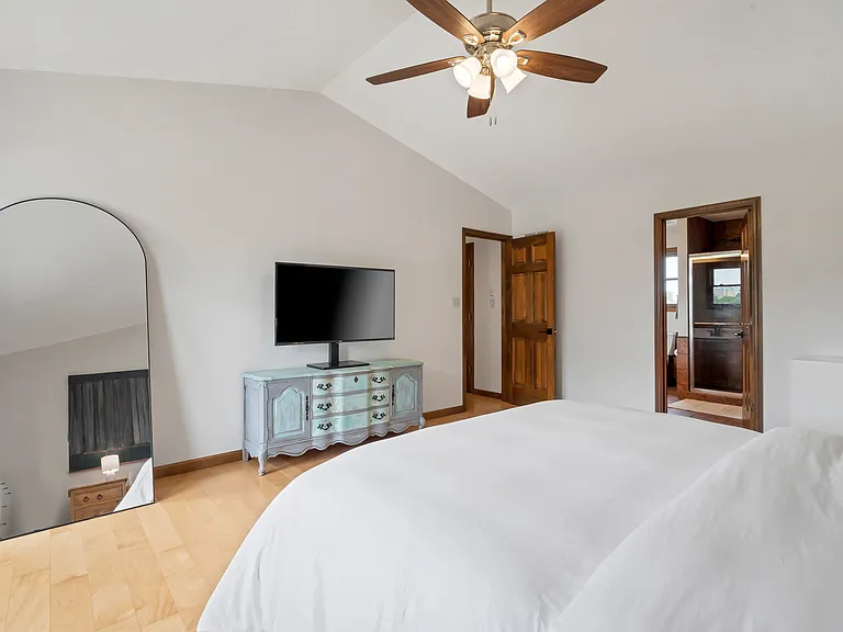 908 Burn Oak Dr — Photo 44