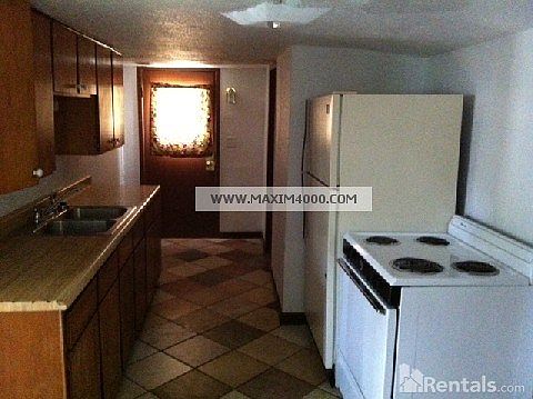 2nd image of 304 Orson St