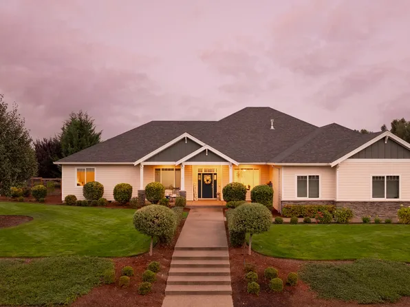 2050 SW Fox Swale Ln, McMinnville, OR 97128