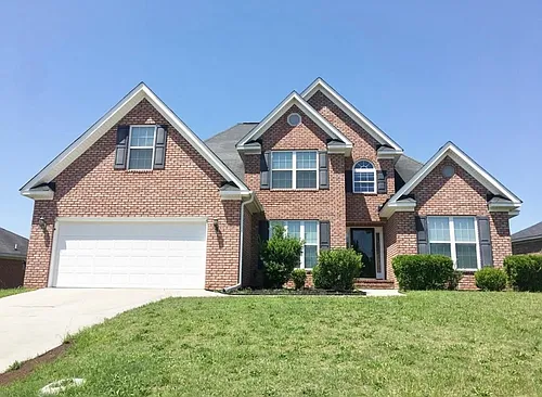 1832 Heathers Way Photo 1