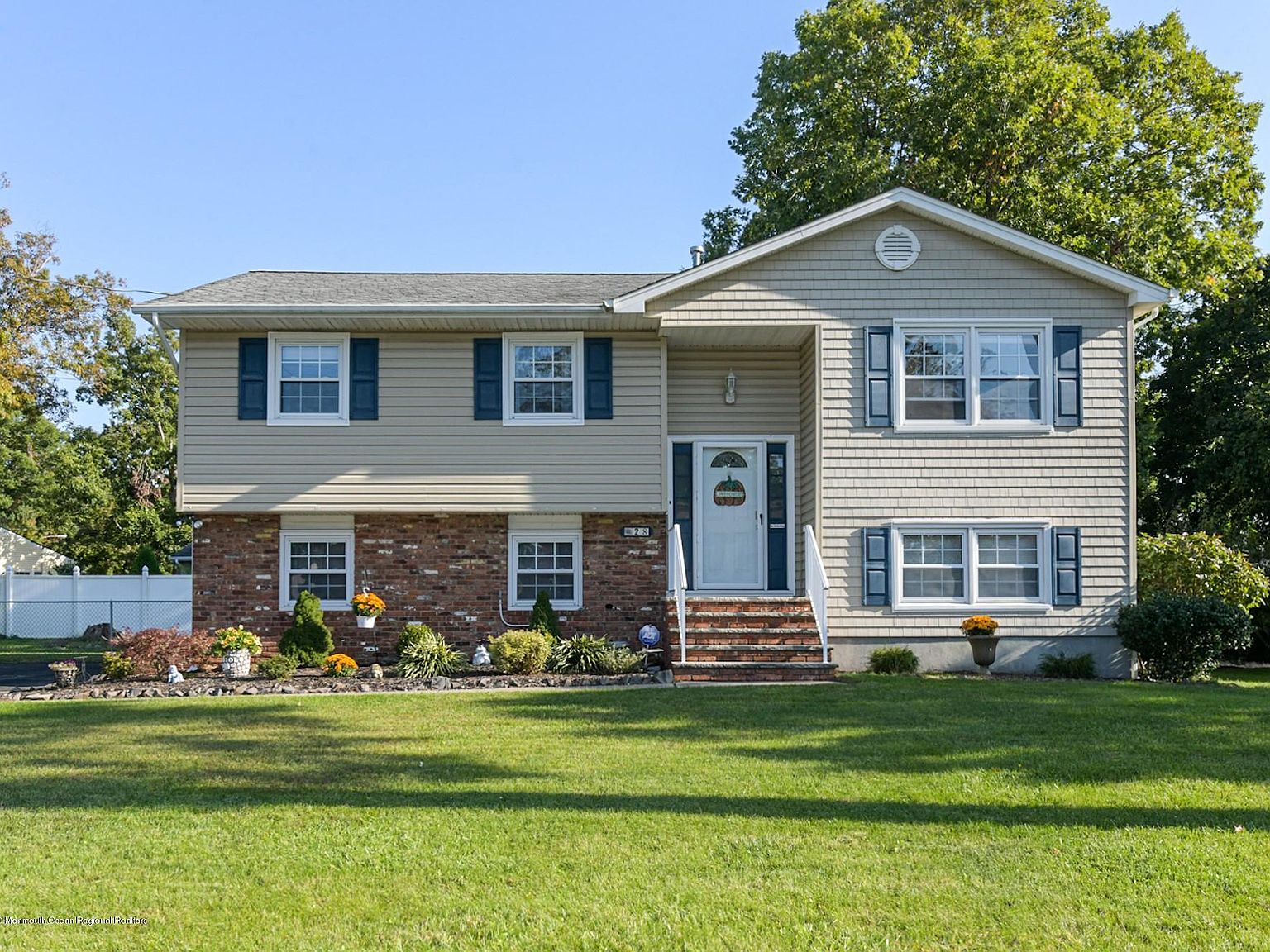 28 Oak Leaf Lane, Toms River, NJ 08755 Zillow