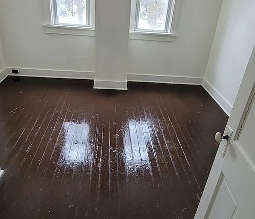 3rd image of 425 W Brackenridge St