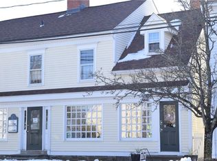 27 Boston St #2-R, Guilford, CT 06437