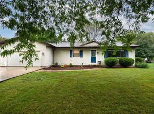 5 Robincrest Ct, Appleton, WI 54915