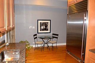 5th image of 4073 N Kenmore Ave #2N