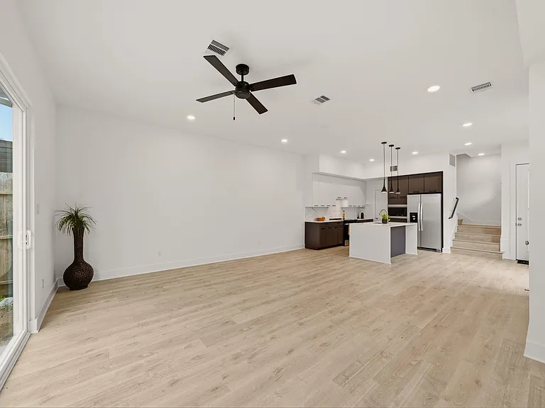1512 Barbee St #B — Photo 7