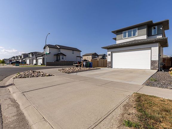 2nd image of 875 Miners Blvd W