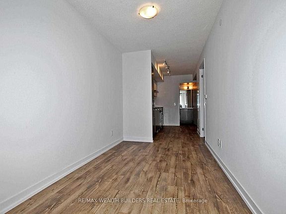 5th image of 125 Redpath Ave #1513