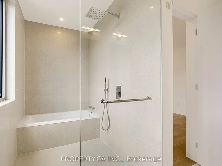 301 Keele St #1 — Photo 31